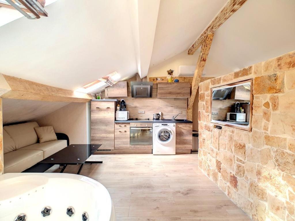 Appartement Beautiful With Jacuzzi *